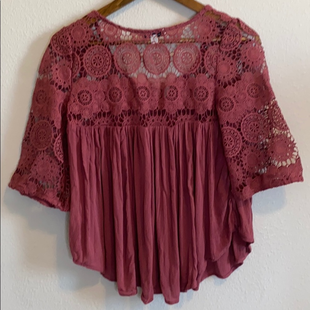 American Eagle Flowy Top Size S - image 4
